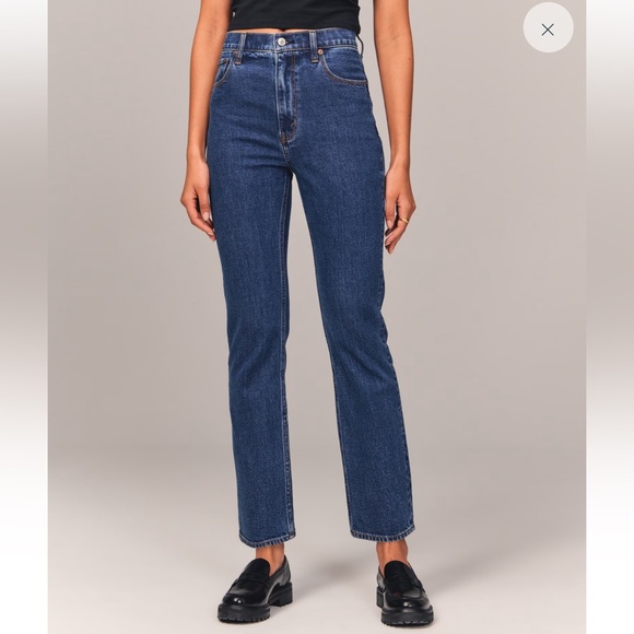Abercrombie Ultra High Rise Ankle Straight Jean - Picture 3 of 12